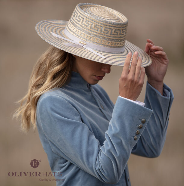Guaso. Palma Wayuu natural & plata con cinta Oregón plata.