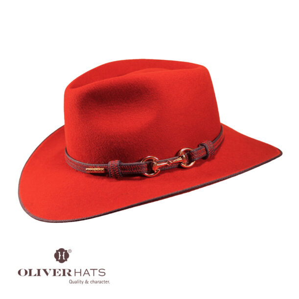 Traveller lana de 120g impermeable en color rojo con cinta Columbia y ribete de cordón azul.