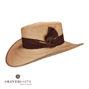 Gambler. Palma imperial con cinta Safari y pluma.